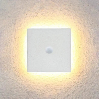 Solara Minimalist LED Outdoor Wall Lamp – Black/White Round/Square Porch Sensor Light