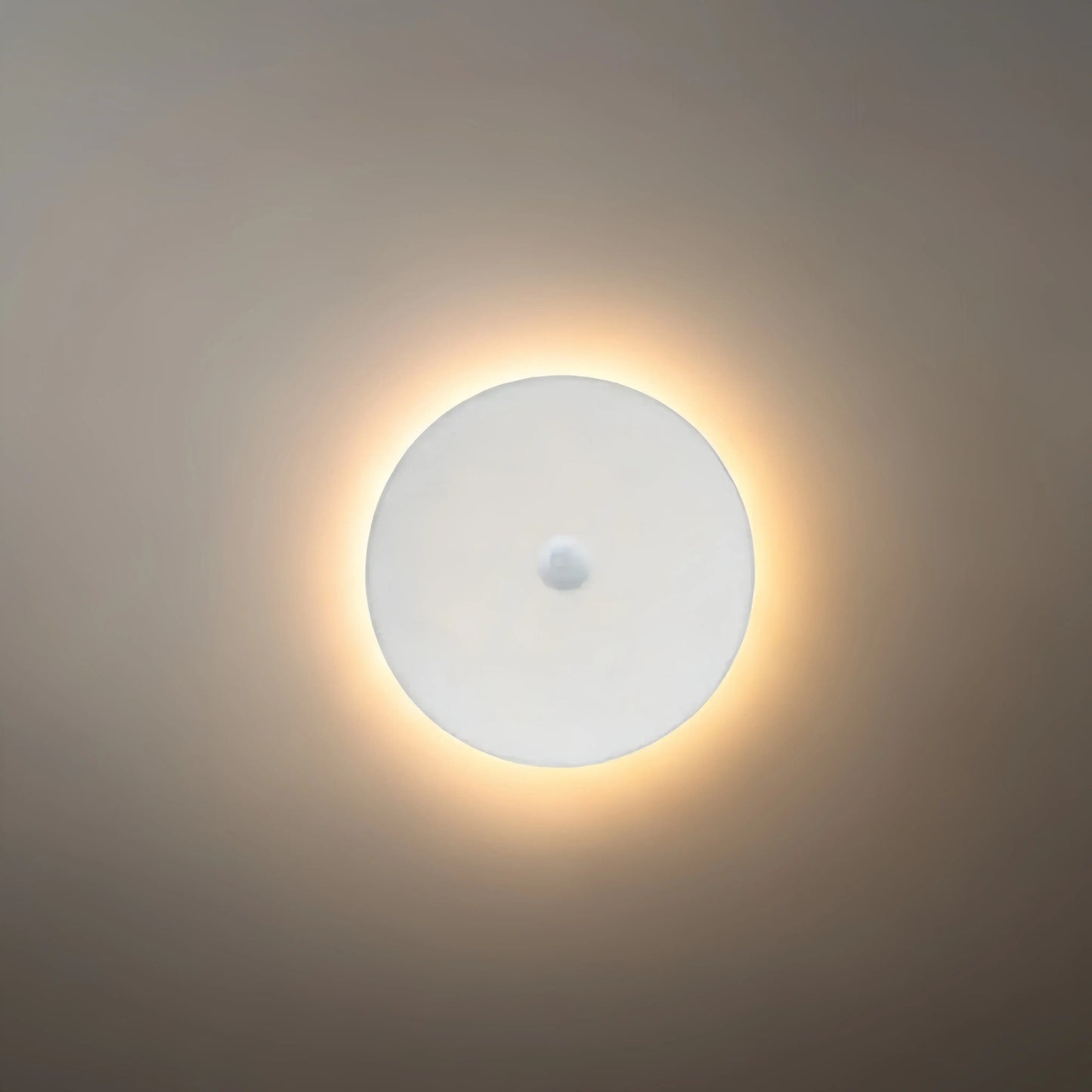 Solara Minimalist LED Outdoor Wall Lamp – Black/White Round/Square Porch Sensor Light