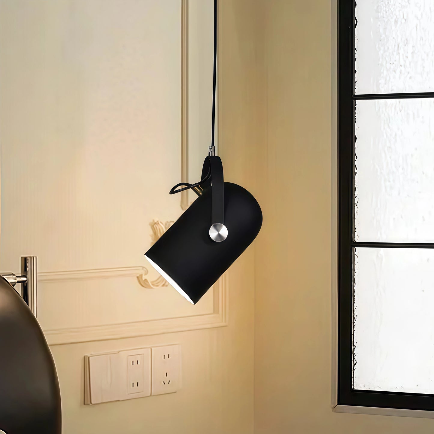 Morandia Moderne Pendelleuchte – Winkelverstellbare Metallleuchte fürs Schlafzimmer